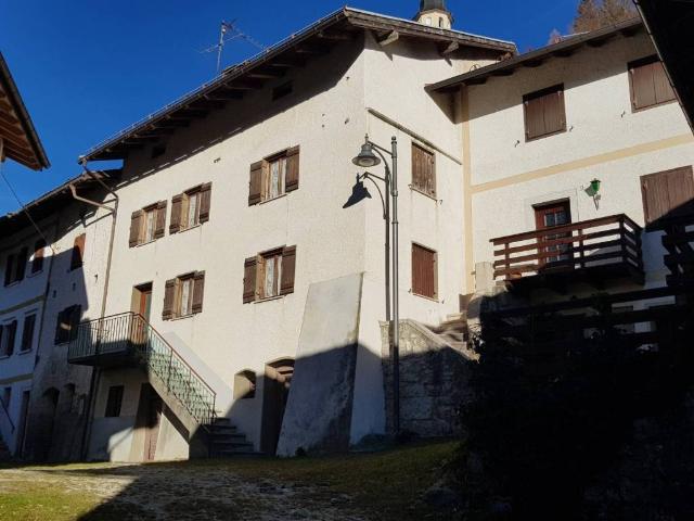 Villa Indipendente in vendita a Magnifica Comunità degli Altipiani Cimbri, Lavarone