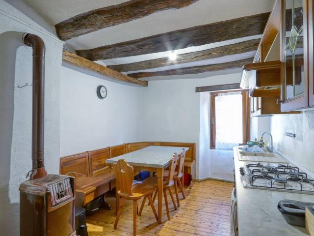 Villa Indipendente in vendita a Comunità Montana del Piambello, Lavena Ponte Tresa