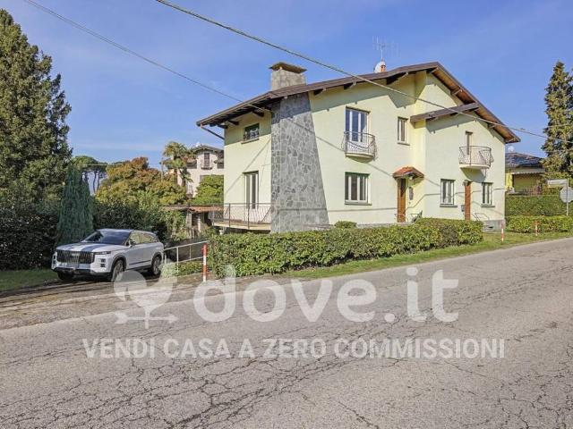 Villa Indipendente in vendita a Comunità Montana Valli del Verbano, Cerro
