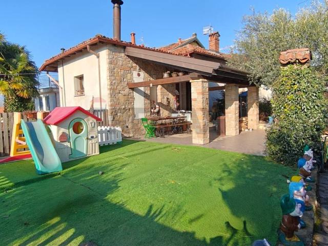Villa Indipendente in vendita a Comunità Montana Valli del Verbano, Cerro