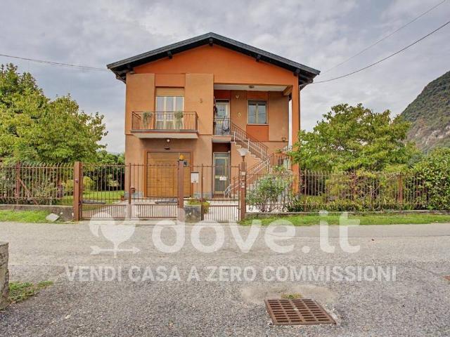 Villa Indipendente in vendita a Comunità Montana Valli del Verbano, Capodisotto