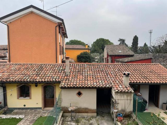 Villa Indipendente in vendita a Lazise, Veneto