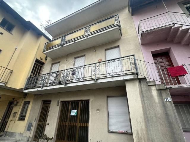 Villa Indipendente in vendita a Lazzate, Lombardia