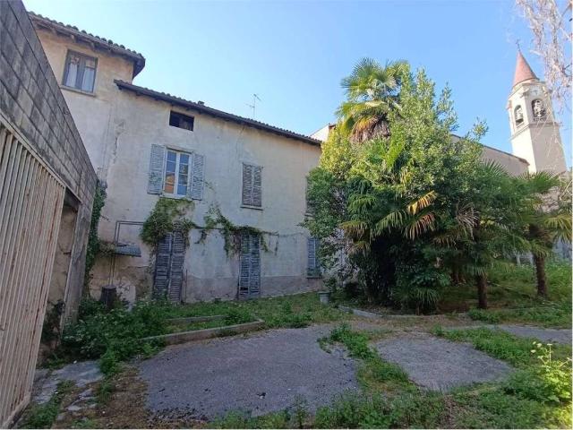 Villa Indipendente in vendita a Olate, Lecco