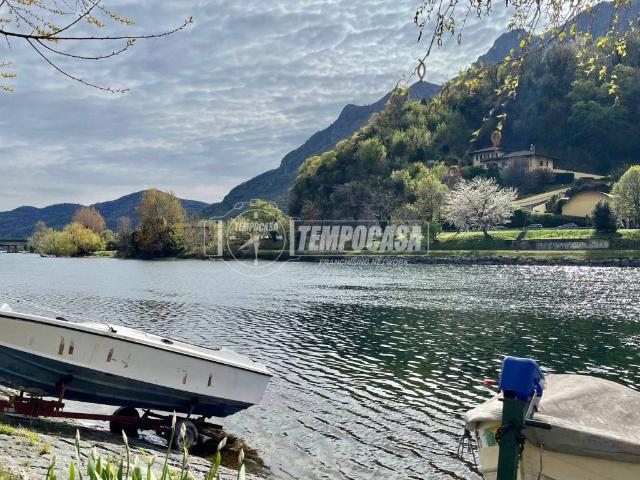 Villa Indipendente in vendita a Pescarenico, Lecco