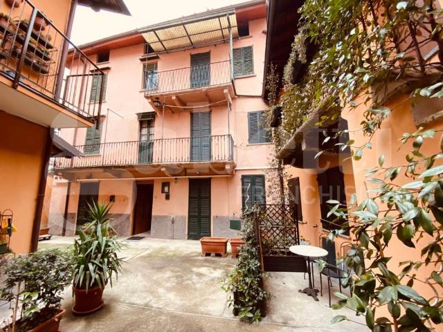 Villa Indipendente in vendita a Pescarenico, Lecco