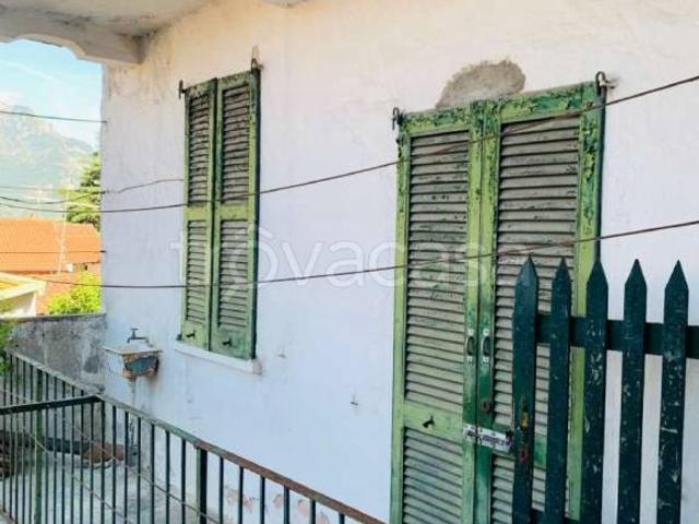 Villa Indipendente in vendita a Maggianico, Lecco
