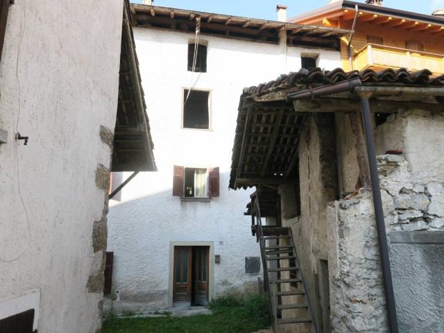 Villa Indipendente in vendita a Comunità Alto Garda e Ledro, Molina Di Ledro