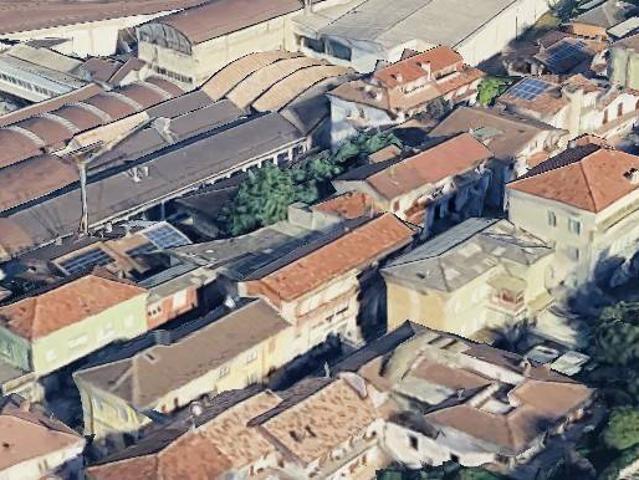 Villa Indipendente in vendita a Leffe, Lombardia