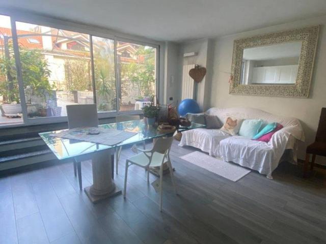 Villa Indipendente in vendita a Oltresempione, Legnano