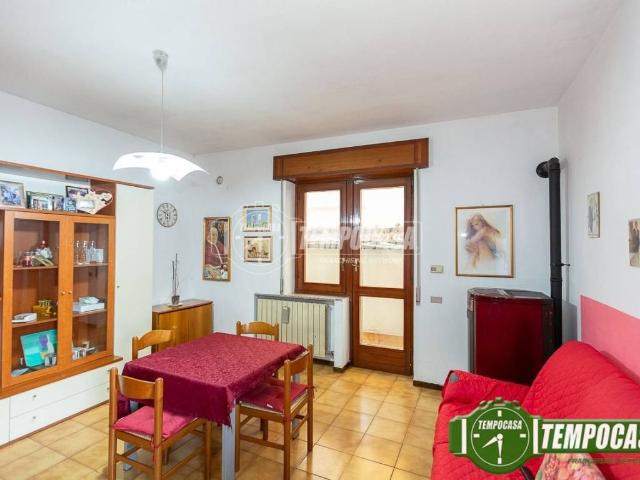 Villa Indipendente in vendita a Oltresempione, Legnano