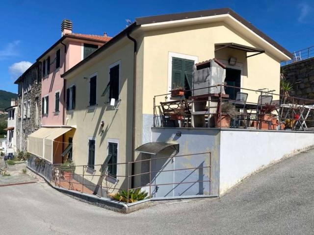 Villa Indipendente in vendita a Leivi, Liguria
