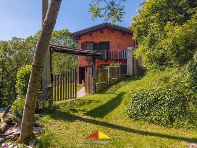 Villa Indipendente in vendita a Piemonte, Cuneo