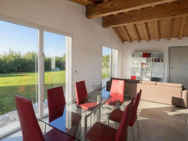 Villa Indipendente in vendita a Lendinara, Veneto