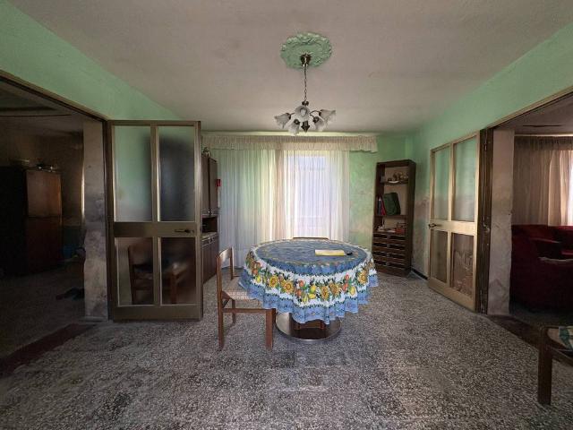 Villa Indipendente in vendita a Saguedo, Lendinara