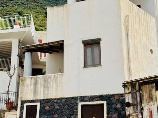 Villa Indipendente in vendita a Leni, Sicilia