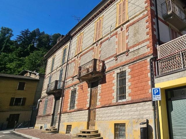 Villa Indipendente in vendita a Cornamena, Lenna