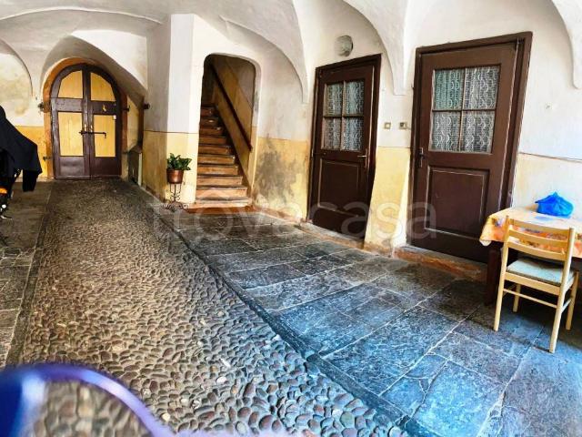 Villa Indipendente in vendita a Comunità Montana della Valle Brembana, Lenna