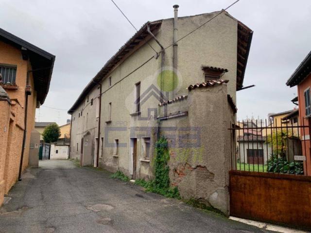 Villa Indipendente in vendita a Leno, Lombardia