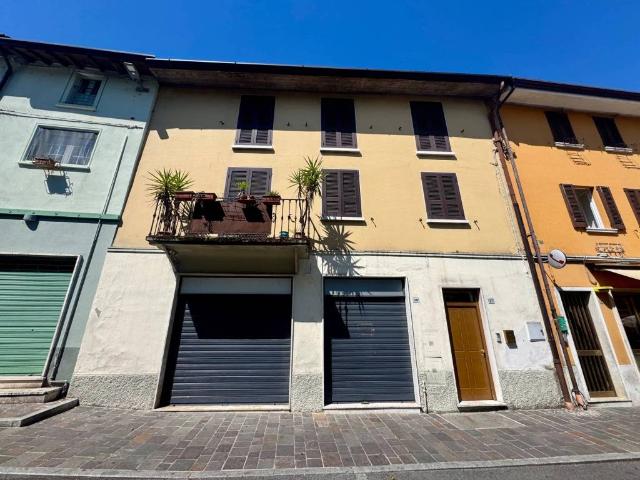 Villa Indipendente in vendita a Leno, Lombardia