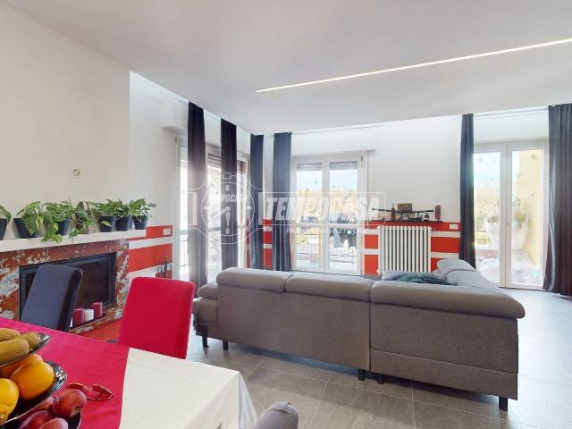 Villa Indipendente in vendita a Lentate Sul Seveso, Lombardia