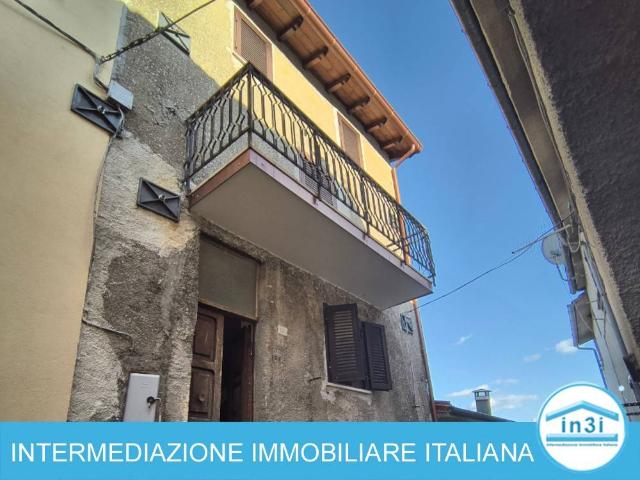 Villa Indipendente in vendita a Leonessa, Lazio