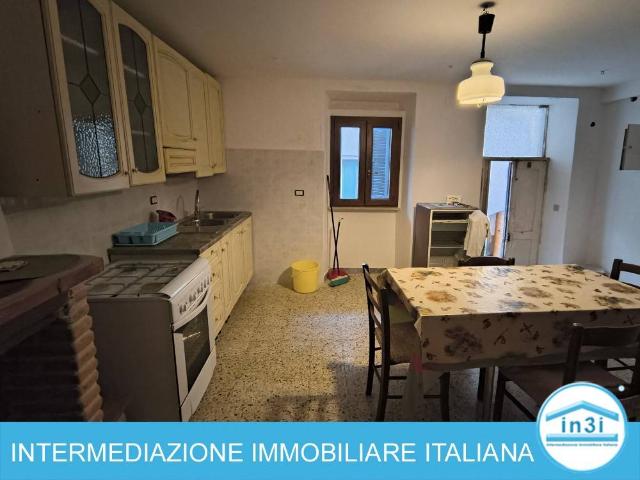 Villa Indipendente in vendita a Leonessa, Lazio