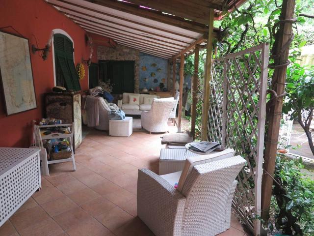 Villa Indipendente in vendita a La Serra, Lerici