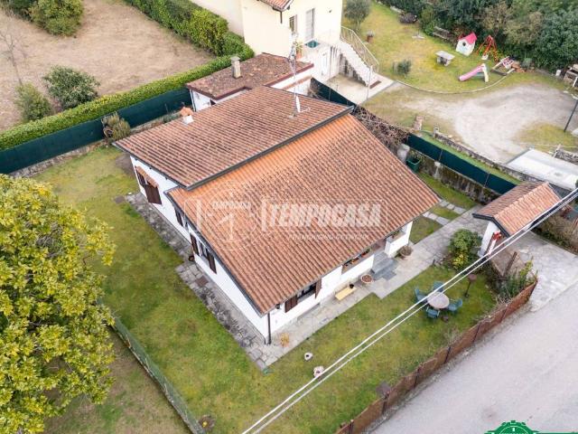 Villa Indipendente in vendita a Villa Lesa, Lesa