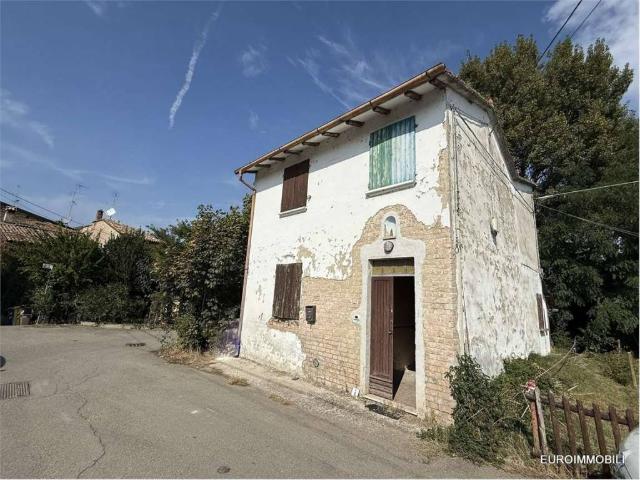 Villa Indipendente in vendita a Lesignano De' Bagni, Reggio Emilia