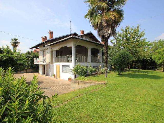 Villa Indipendente in vendita a Piemonte, Biella