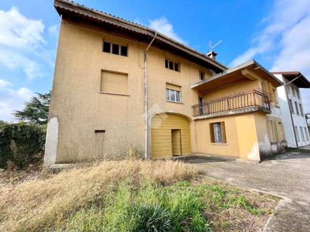 Villa Indipendente in vendita a Lestizza, Friuli-Venezia Giulia