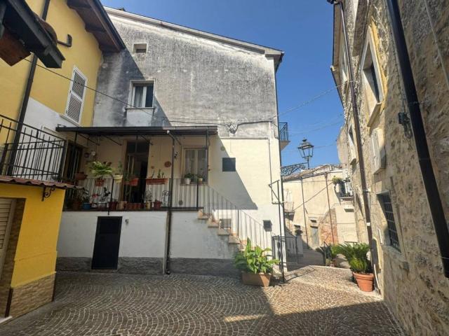 Villa Indipendente in vendita a Lettomanoppello, Abruzzo