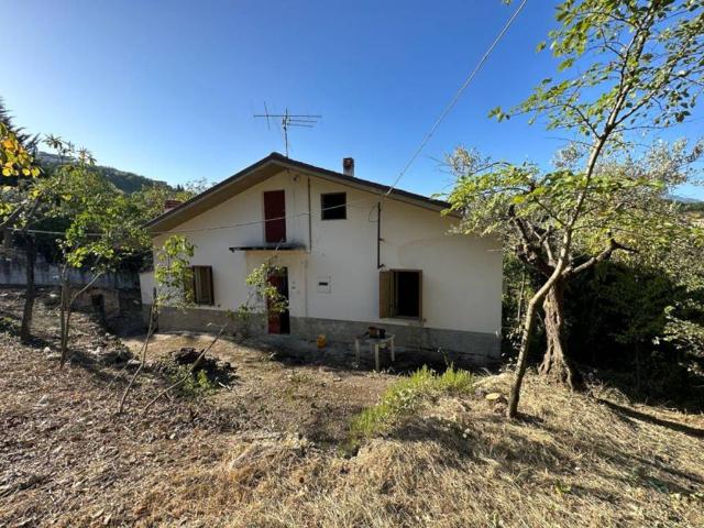 Villa Indipendente in vendita a Lettomanoppello, Abruzzo