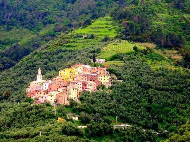 Villa Indipendente in vendita a Lavaggiorosso, Levanto