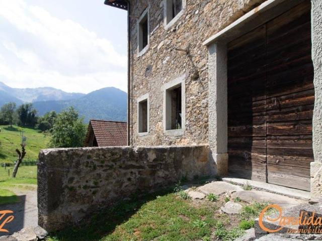 Villa Indipendente in vendita a Liariis / Liaries, Ovaro / Davâr