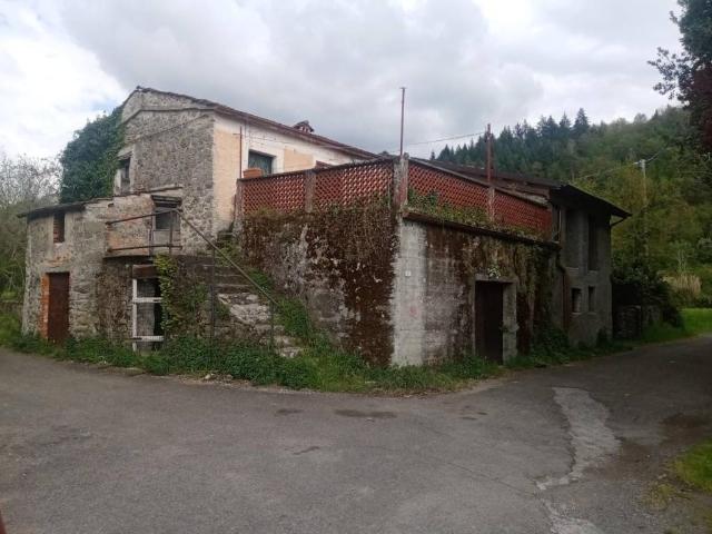 Villa Indipendente in vendita a Unione di comuni Montana Lunigiana, Licciana Nardi