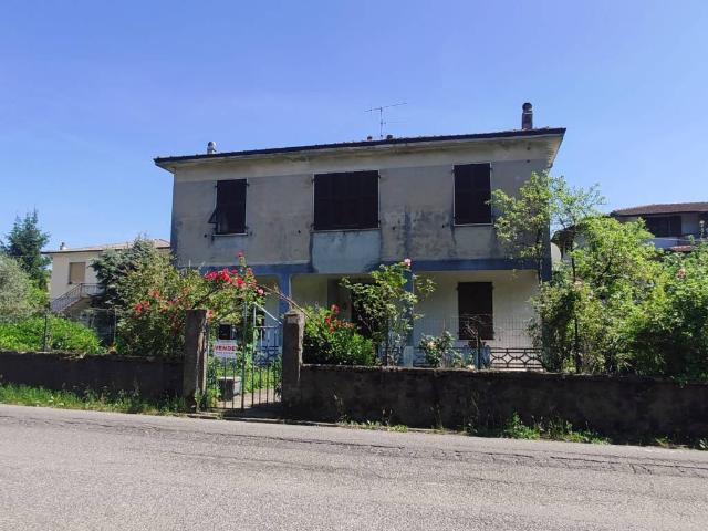 Villa Indipendente in vendita a Unione di comuni Montana Lunigiana, Licciana Nardi