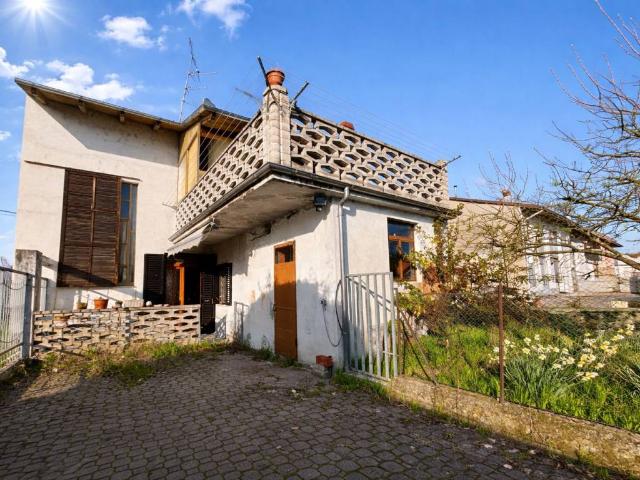 Villa Indipendente in vendita a Piemonte, Vercelli