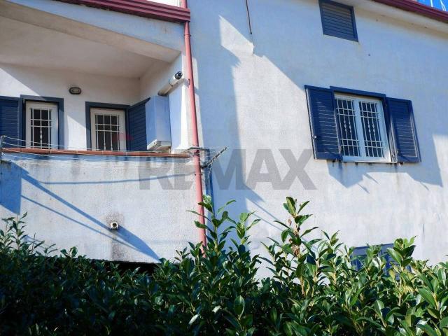 Villa Indipendente in vendita a Limatola, Campania
