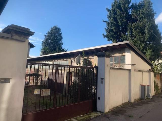Villa Indipendente in vendita a Ceresolo, Limbiate
