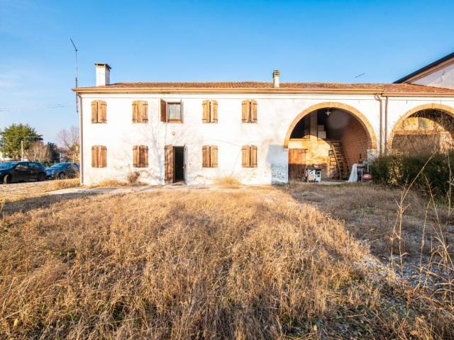 Rustico in vendita a Limena, Veneto
