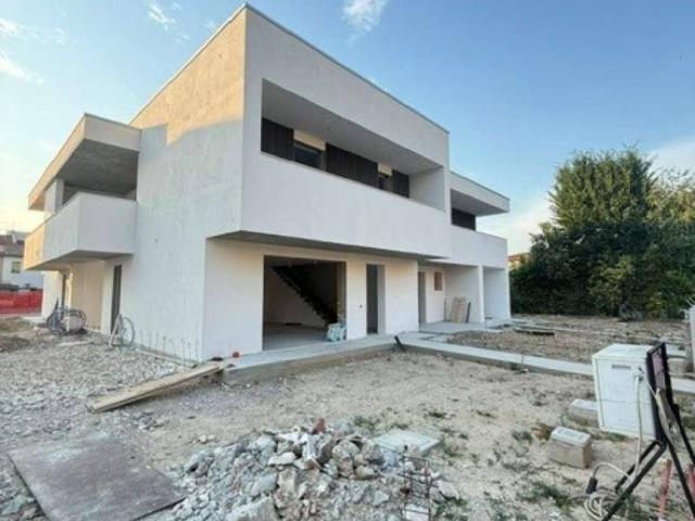 Villa Indipendente in vendita a Limena, Veneto