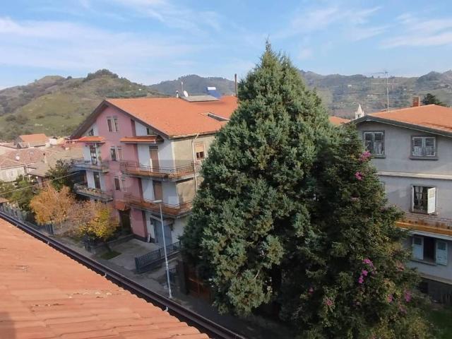 Villa Indipendente in vendita a Linguaglossa, Sicilia