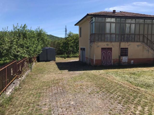 Villa Indipendente in vendita a Lioni, Campania