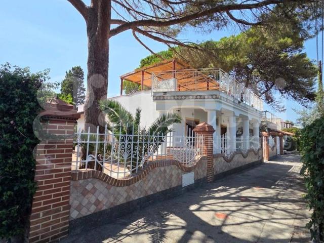 Villa Indipendente in vendita a Vulcanello, Panarea