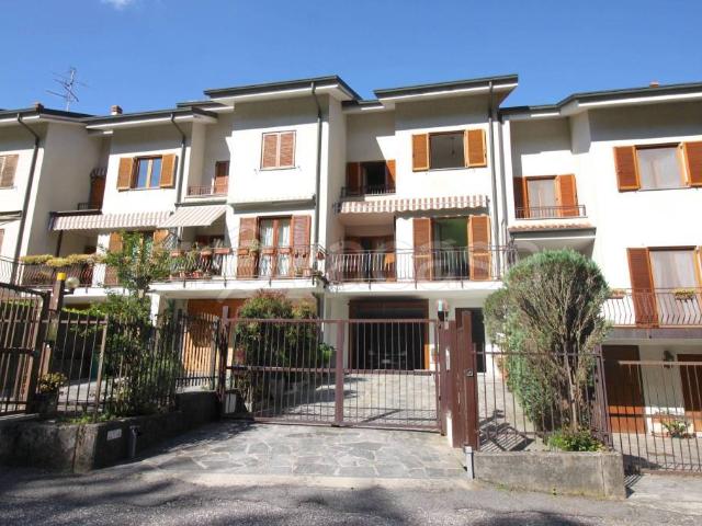 Villa Indipendente in vendita a Lipomo, Lombardia