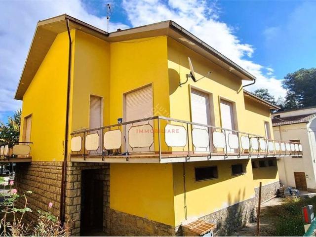 Villa Indipendente in vendita a Lisciano Niccone, Umbria
