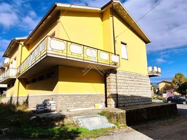 Villa Indipendente in vendita a Lisciano Niccone, Umbria