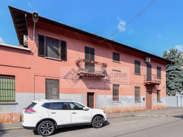 Villa Indipendente in vendita a Bareggia, Lissone